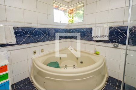 Casa à venda com 1000m², 3 quartos e 5 vagas Casa à venda com 1000m², 3 quartos e 5 vagasBanheiro da Suíte