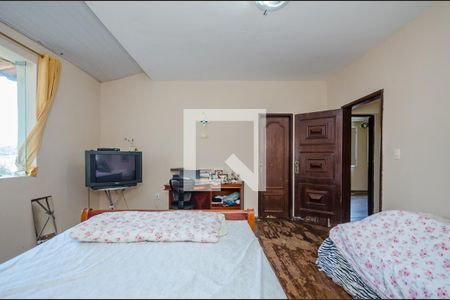 Casa à venda com 1000m², 3 quartos e 5 vagas Casa à venda com 1000m², 3 quartos e 5 vagasSuíte