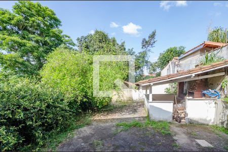 Casa à venda com 1000m², 3 quartos e 5 vagas Casa à venda com 1000m², 3 quartos e 5 vagasQuarto 2