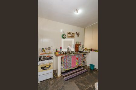 Casa à venda com 1000m², 3 quartos e 5 vagas Casa à venda com 1000m², 3 quartos e 5 vagasCozinha