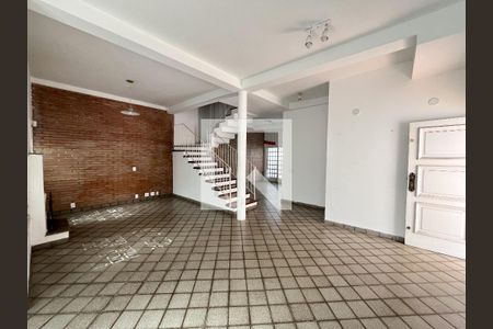 Sala de casa para alugar com 4 quartos, 240m² em Indianópolis, São Paulo