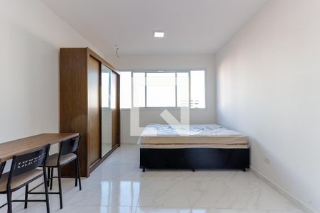 Quarto e Sala de kitnet/studio para alugar com 1 quarto, 24m² em Vila Mazzei, São Paulo