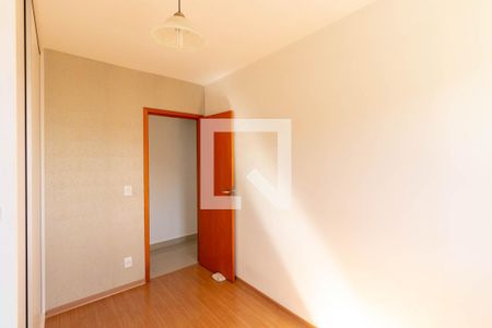 Quarto 1 de apartamento à venda com 2 quartos, 70m² em Buritis, Belo Horizonte