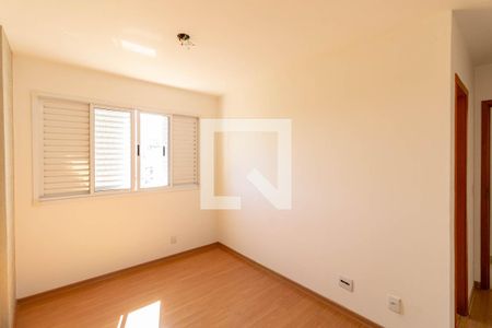 Quarto Suíte de apartamento para alugar com 2 quartos, 70m² em Buritis, Belo Horizonte