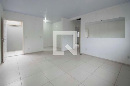 Sala de casa de condomínio para alugar com 2 quartos, 55m² em Niterói, Canoas