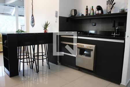 Cozinha de apartamento para alugar com 1 quarto, 50m² em Itararé, São Vicente