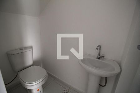 Lavabo de casa de condomínio para alugar com 2 quartos, 53m² em Vila Mineirao, Sorocaba