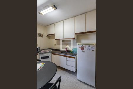 Apartamento para alugar com 89m², 2 quartos e 1 vaga Apartamento para alugar com 89m², 2 quartos e 1 vagaCozinha