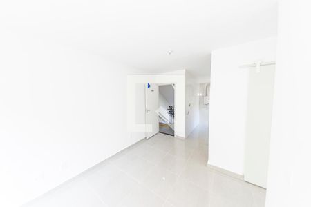 Sala de apartamento para alugar com 2 quartos, 44m² em Madureira, Rio de Janeiro