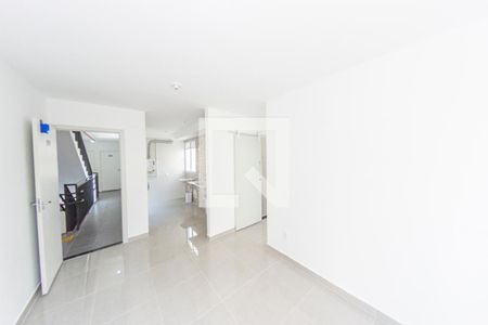 Sala de apartamento para alugar com 2 quartos, 44m² em Madureira, Rio de Janeiro