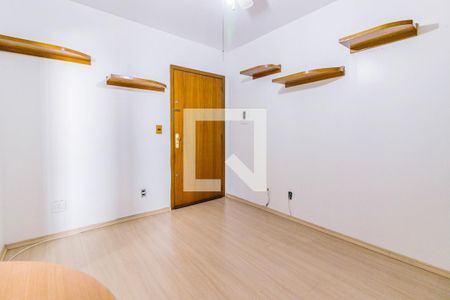 Sala de apartamento para alugar com 1 quarto, 35m² em Passo da Areia, Porto Alegre