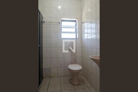 Banheiro de apartamento para alugar com 1 quarto, 50m² em Vila Santa Maria, São Paulo