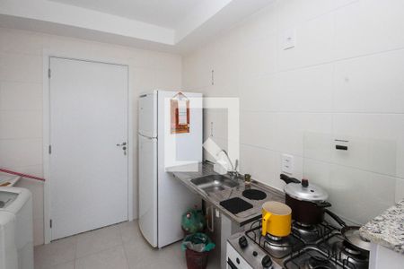 Cozinha e Área de serviço de apartamento para alugar com 1 quarto, 26m² em Vila Ema, São Paulo
