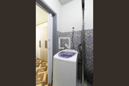 Banheiro de kitnet/studio para alugar com 1 quarto, 36m² em Centro Histórico, Porto Alegre