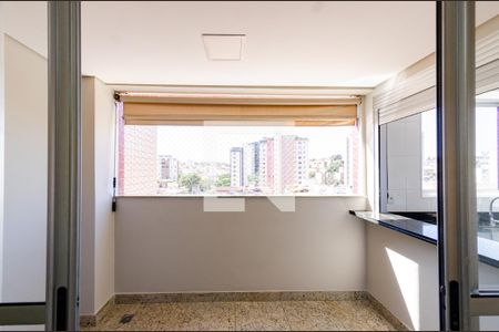 Varanda de apartamento à venda com 3 quartos, 85m² em Minas Brasil, Belo Horizonte