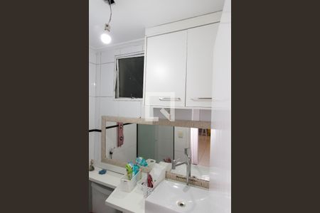 Banheiro de apartamento à venda com 2 quartos, 53m² em Centro, Diadema