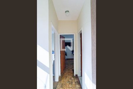 Corredor de apartamento à venda com 2 quartos, 51m² em Manacás, Belo Horizonte