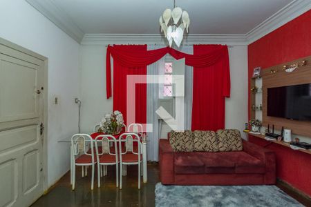 Sala de casa à venda com 6 quartos, 223m² em Carlos Prates, Belo Horizonte