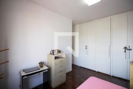 Quarto 1 de apartamento para alugar com 3 quartos, 97m² em Cruzeiro, Belo Horizonte