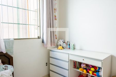 Quarto 1 de casa para alugar com 3 quartos, 120m² em Nacional, Contagem