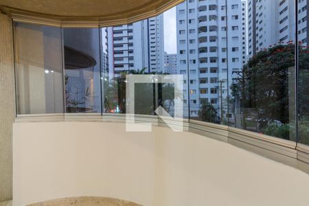 Varanda de apartamento para alugar com 3 quartos, 120m² em Moema, São Paulo