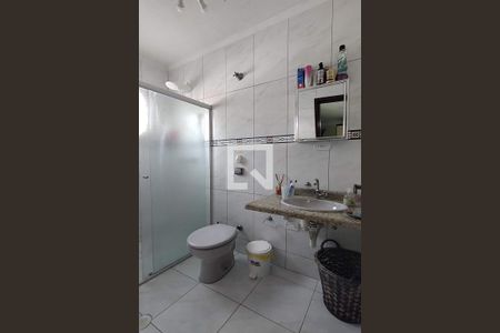 Banheiro do Quarto 1 - Suíte de casa à venda com 3 quartos, 158m² em Vila Sao Pedro, Santo André