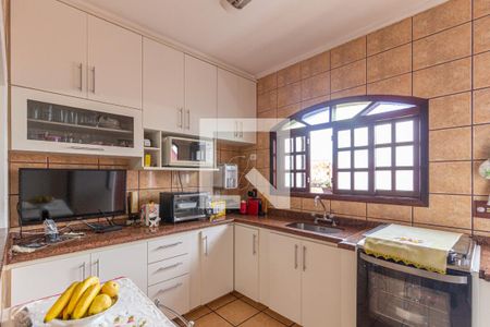 Cozinha de casa à venda com 4 quartos, 208m² em Veloso, Osasco