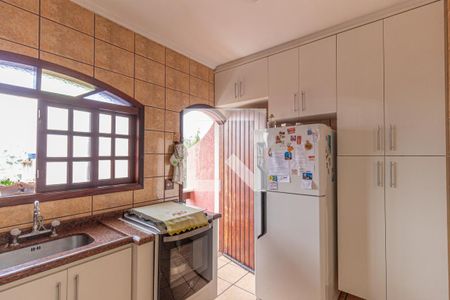 Cozinha de casa à venda com 4 quartos, 208m² em Veloso, Osasco