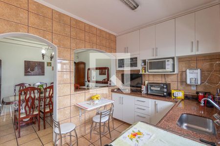 Cozinha de casa à venda com 4 quartos, 208m² em Veloso, Osasco