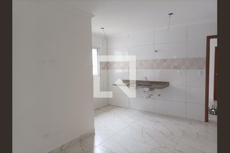 Cozinha de apartamento à venda com 2 quartos, 45m² em Vila Ivone, São Paulo