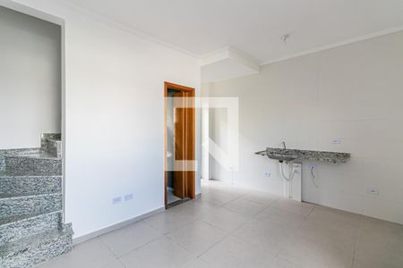 Sala / Cozinha de apartamento para alugar com 1 quarto, 42m² em Vila Esperança, São Paulo