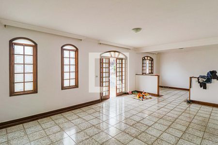 Sala de casa à venda com 3 quartos, 150m² em Vila Universitária, São Paulo