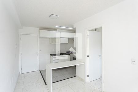 Sala e cozinha de apartamento para alugar com 1 quarto, 28m² em Freguesia do Ó, São Paulo