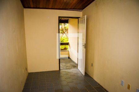 Quarto 1 com varanda de casa para alugar com 3 quartos, 120m² em Stella Maris, Salvador