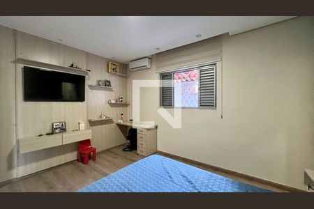 Quarto 2 de casa à venda com 4 quartos, 330m² em Nova Floresta, Belo Horizonte