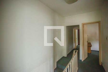 Casa para alugar com 146m², 3 quartos e 3 vagas Casa para alugar com 146m², 3 quartos e 3 vagasCorredor - Quartos