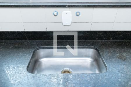 Casa à venda com 129m², 2 quartos e 2 vagas Casa à venda com 129m², 2 quartos e 2 vagasCozinha