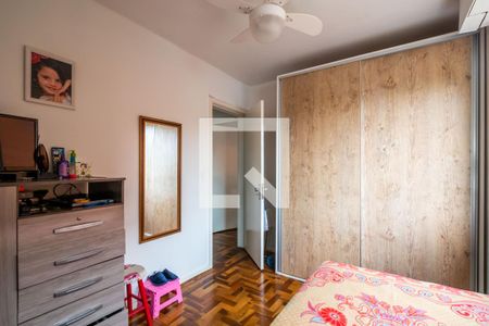 Quarto 1 de apartamento para alugar com 2 quartos, 67m² em Teresópolis, Porto Alegre