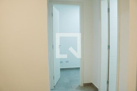 Corredor de apartamento para alugar com 2 quartos, 35m² em Vila Isolina Mazzei, São Paulo