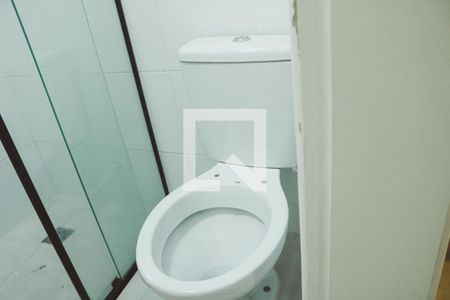 Banheiro de apartamento à venda com 2 quartos, 35m² em Vila Isolina Mazzei, São Paulo