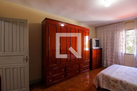 Quarto 1 de casa à venda com 3 quartos, 400m² em Vila Invernada, São Paulo