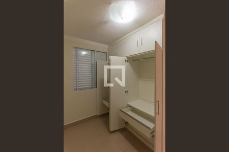 Quarto 1 - Armários de apartamento para alugar com 3 quartos, 58m² em Vila Marieta, Campinas