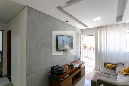 Sala de casa à venda com 3 quartos, 200m² em Candelária, Belo Horizonte