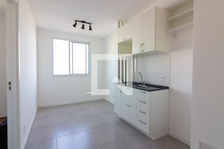 Sala/Cozinha de kitnet/studio para alugar com 1 quarto, 25m² em Santo Amaro, São Paulo