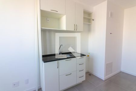 Sala/Cozinha de kitnet/studio para alugar com 1 quarto, 25m² em Santo Amaro, São Paulo