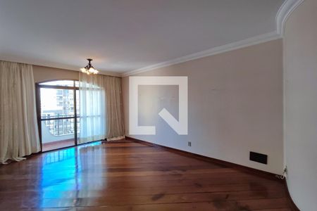 Sala de Estar de apartamento à venda com 2 quartos, 156m² em Cambuí, Campinas