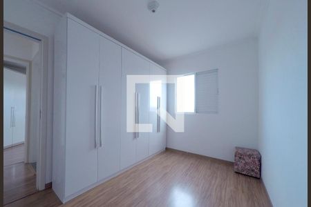 Quarto 2 de apartamento para alugar com 2 quartos, 56m² em Vila Assis Brasil, Mauá