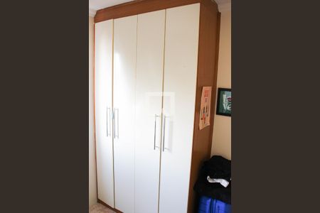 Quarto 1 de apartamento à venda com 2 quartos, 55m² em Vila Carmosina, São Paulo