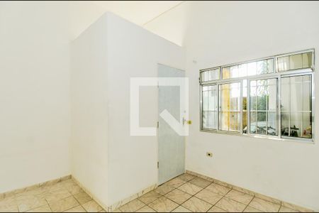 Quarto  de casa para alugar com 1 quarto, 53m² em Jardim Pres. Dutra, Guarulhos