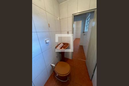 Banheiro de casa para alugar com 1 quarto, 30m² em Jardim Guarau, São Paulo